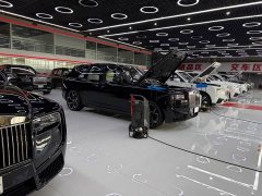 Rolls-Royce Cullinan Black Badge - ფოტო 5