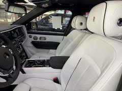 Rolls-Royce Cullinan Black Badge - ფოტო 7