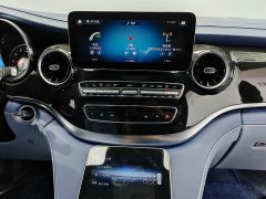 Mercedes-Benz V-Class 2023 V 260 L Genesis - ფოტო 17
