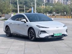 Geely Galaxy E8 550km Rear-Wheel Drive Pro - ფოტო 3