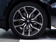 BMW 7 Series 2023 735Li M Sport Package - ფოტო 10
