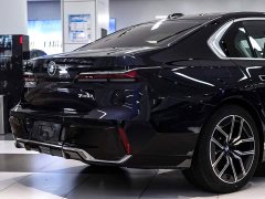 BMW 7 Series 2023 735Li M Sport Package - ფოტო 8