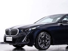 BMW 5 Series 530Li Luxury M Sport Package - ფოტო 5
