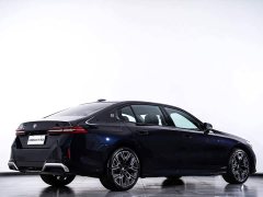 BMW 5 Series 530Li Luxury M Sport Package - ფოტო 6