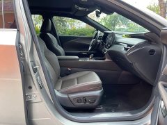 Lexus RX 350h AWD Premium Edition - ფოტო 9