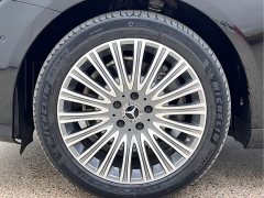 Mercedes-Benz E-Class E 300 L Luxury - ფოტო 11
