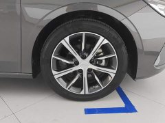 Geely Emgrand 4th Generation Champion Edition 1.5L CVT Luxury - ფოტო 6