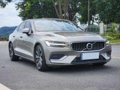 Volvo S60 B4 Intelligent Remote Luxury Edition - ფოტო 3