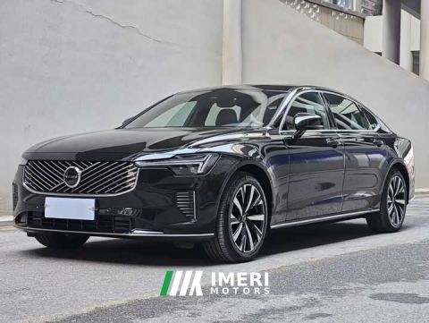 2025 Volvo S90 B5 Intelligent Luxury Edition