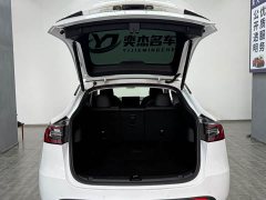 Tesla Model Y Long Range All-Wheel Drive - ფოტო 16