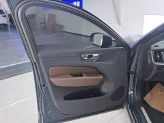 Volvo XC60 B5 AWD Smart Luxury Edition - ფოტო 7