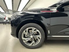 FAW Red Flag HS3 PHEV 117km Dynamic Edition - ფოტო 4