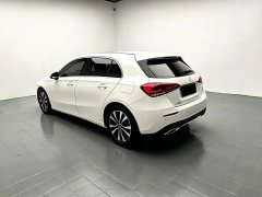 Mercedes-Benz A-Class (Imported) A 200 Sport - ფოტო 5
