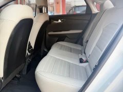 Kia K3 2023 1.5L CVT Deluxe Edition - ფოტო 11