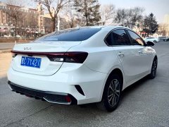 Kia K3 2023 1.5L CVT Deluxe Edition - ფოტო 6