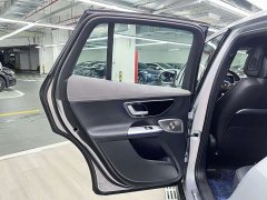 Mercedes-Benz EQE SUV 350 4MATIC Luxury - ფოტო 13