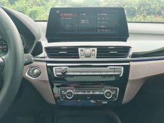 BMW X1 sDrive25Li Leading Edition - ფოტო 17