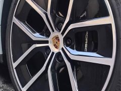 Porsche Taycan - ფოტო 10