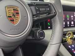 Porsche Taycan - ფოტო 7