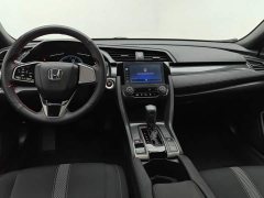 Honda Civic 2021 Hatchback 220 Turbo CVT Sharp Control - ფოტო 12