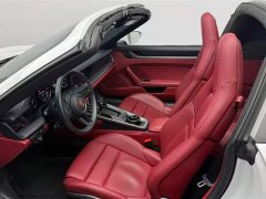 Porsche 911 Targa 4 3.0T - ფოტო 12