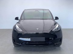 Tesla Model Y Rear-Wheel Drive - ფოტო 2
