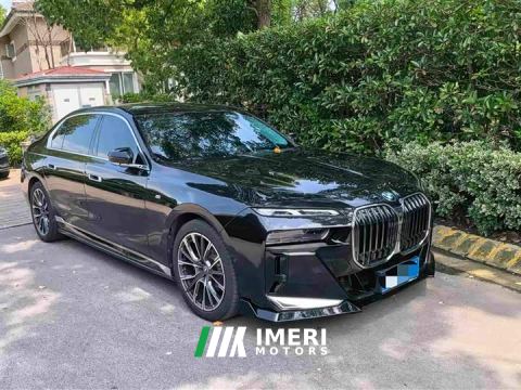 2024 BMW 7 Series 735Li M Sport Package