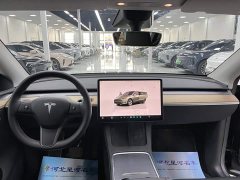 Tesla Model Y Long Range All-Wheel Drive - ფოტო 12