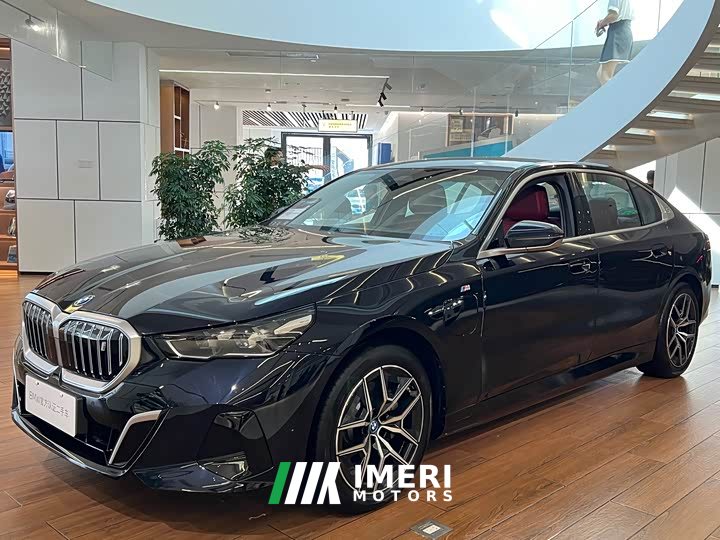 BMW i5 eDrive 35L M Sport Package - ავტომობილი ჩინეთიდან