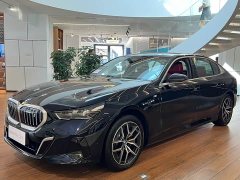 BMW i5 eDrive 35L M Sport Package - ფოტო 1