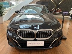 BMW i5 eDrive 35L M Sport Package - ფოტო 2