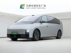 Li Auto MEGA Home Family Edition - ფოტო 1