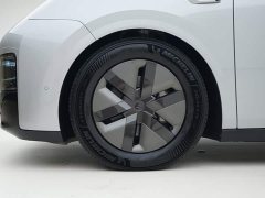 Li Auto MEGA Home Family Edition - ფოტო 15
