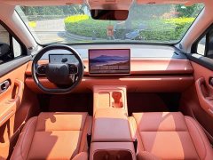 Leapmotor C16 Pure Electric 520 Deluxe Edition - ფოტო 11