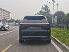 Li Auto Ideal L8 Ultra - ფოტო 9