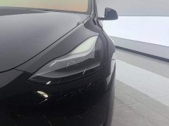 Tesla Model Y Standard Range RWD - ფოტო 5