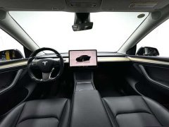Tesla Model Y Rear-Wheel Drive - ფოტო 4