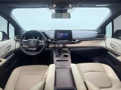 Toyota Sienna 2021 2.5L Hybrid Luxury - ფოტო 7