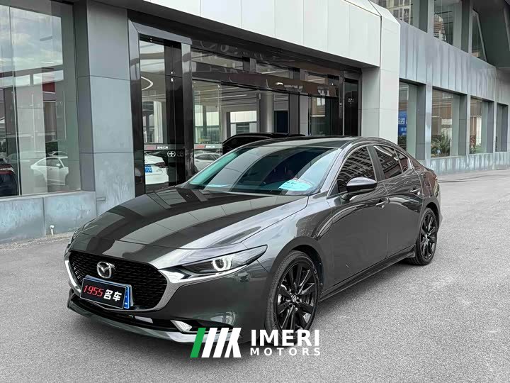 Mazda3 Axela 2.0L Automatic Luster Edition