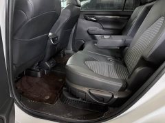 Toyota Crown Venza 2022 2.5L HEV AWD Premium - ფოტო 11