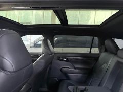 Toyota Crown Venza 2022 2.5L HEV AWD Premium - ფოტო 12