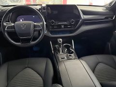 Toyota Crown Venza 2022 2.5L HEV AWD Premium - ფოტო 13