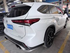Toyota Crown Venza 2022 2.5L HEV AWD Premium - ფოტო 19