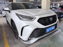Toyota Crown Venza 2022 2.5L HEV AWD Premium - ფოტო 3