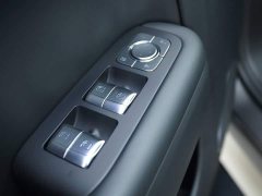 Li Auto L8 2023 Pro - ფოტო 10