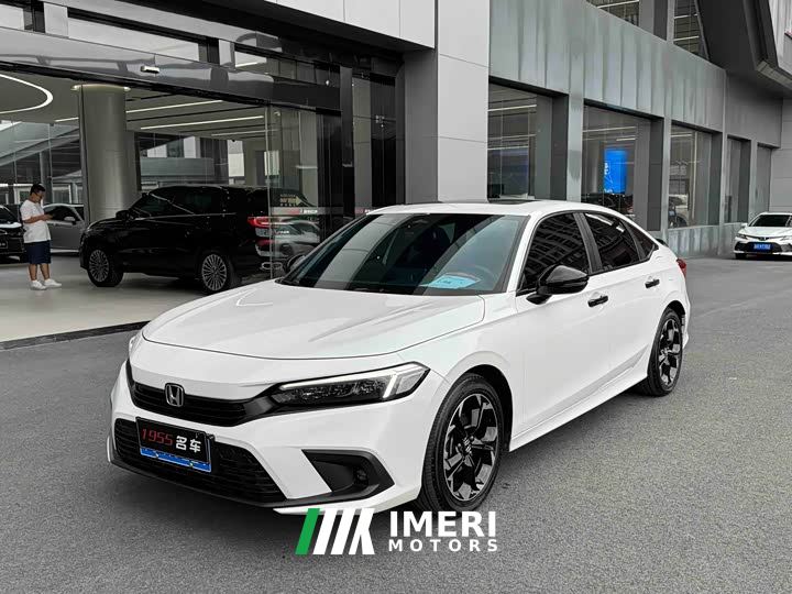 Honda Civic 240TURBO CVT Fuel Dynamic Edition