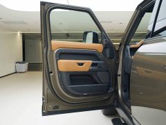 Land Rover Defender 110 P400 X - ფოტო 15
