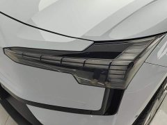 Volvo EX30 2025 Rear-Wheel Drive Extended Range Ultra - ფოტო 5