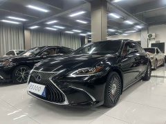 Lexus ES 2020 300h Premium Edition - ფოტო 1