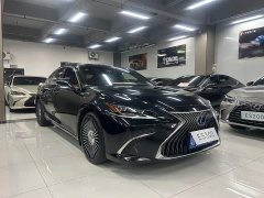 Lexus ES 2020 300h Premium Edition - ფოტო 3